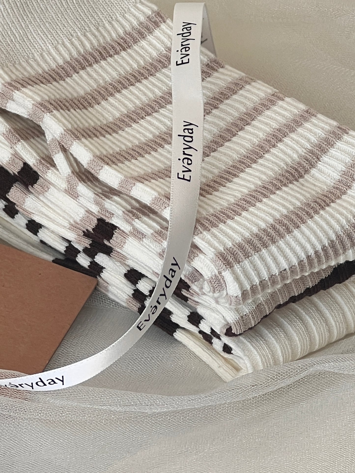 Cozy Simple Lines Long Socks 3/pack