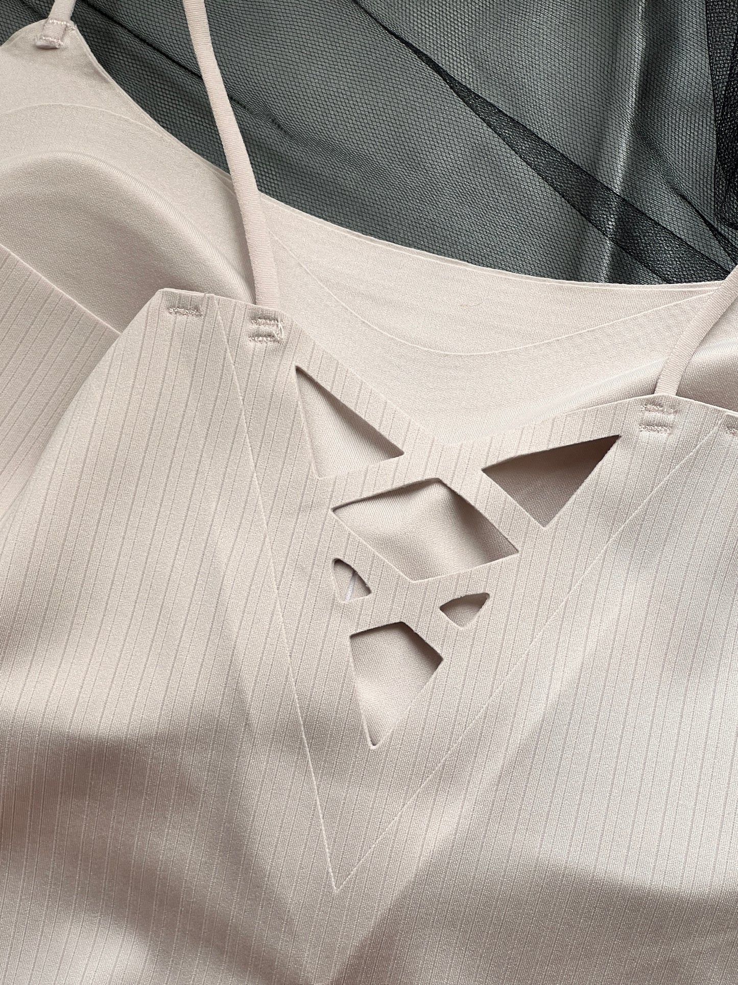 Sensation of 18℃ Camisole