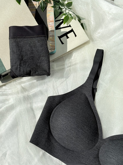 Timeless Fit Bralette set